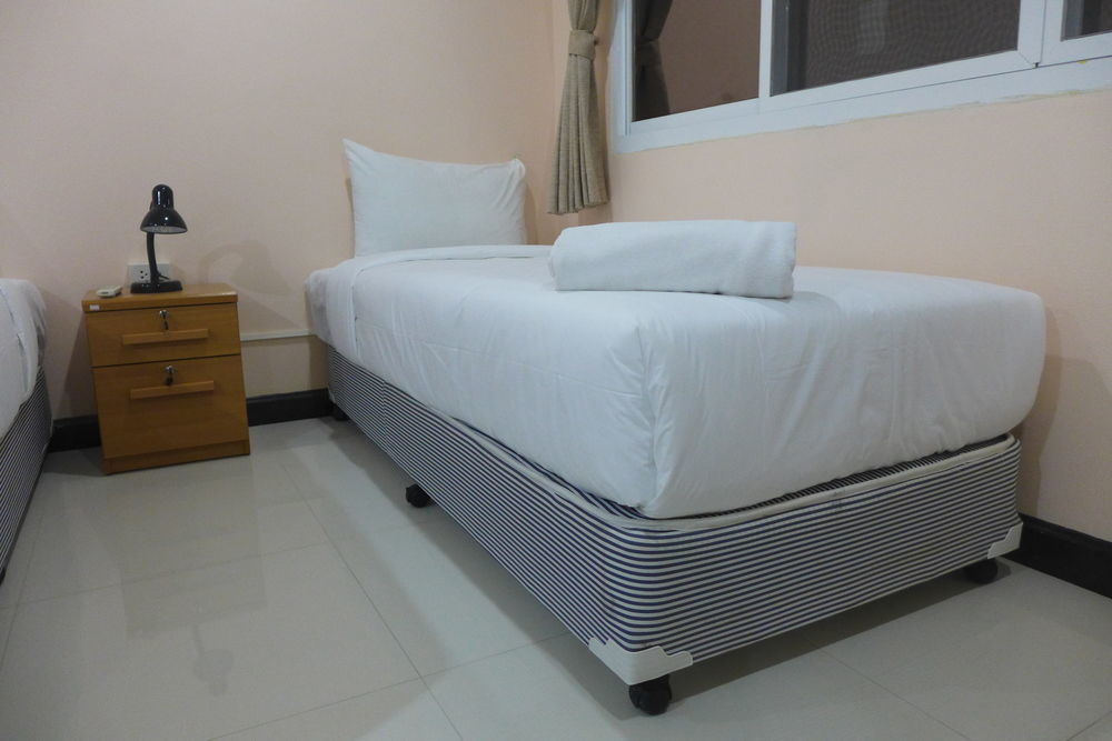 BGW Phuket Hostel Patong Eksteriør bilde
