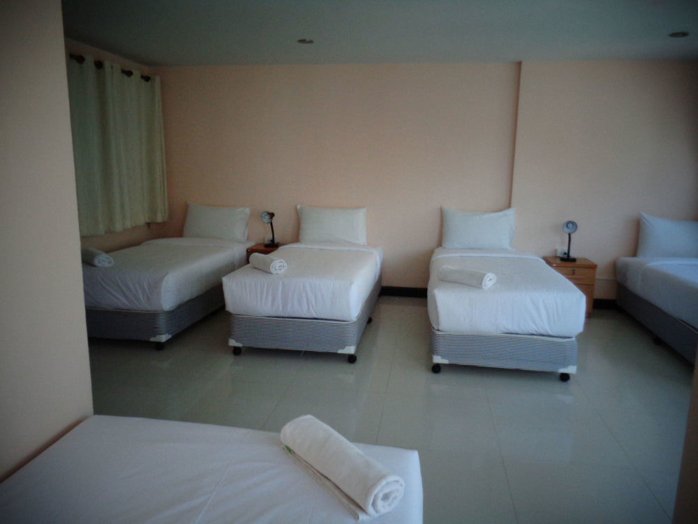 BGW Phuket Hostel Patong Eksteriør bilde