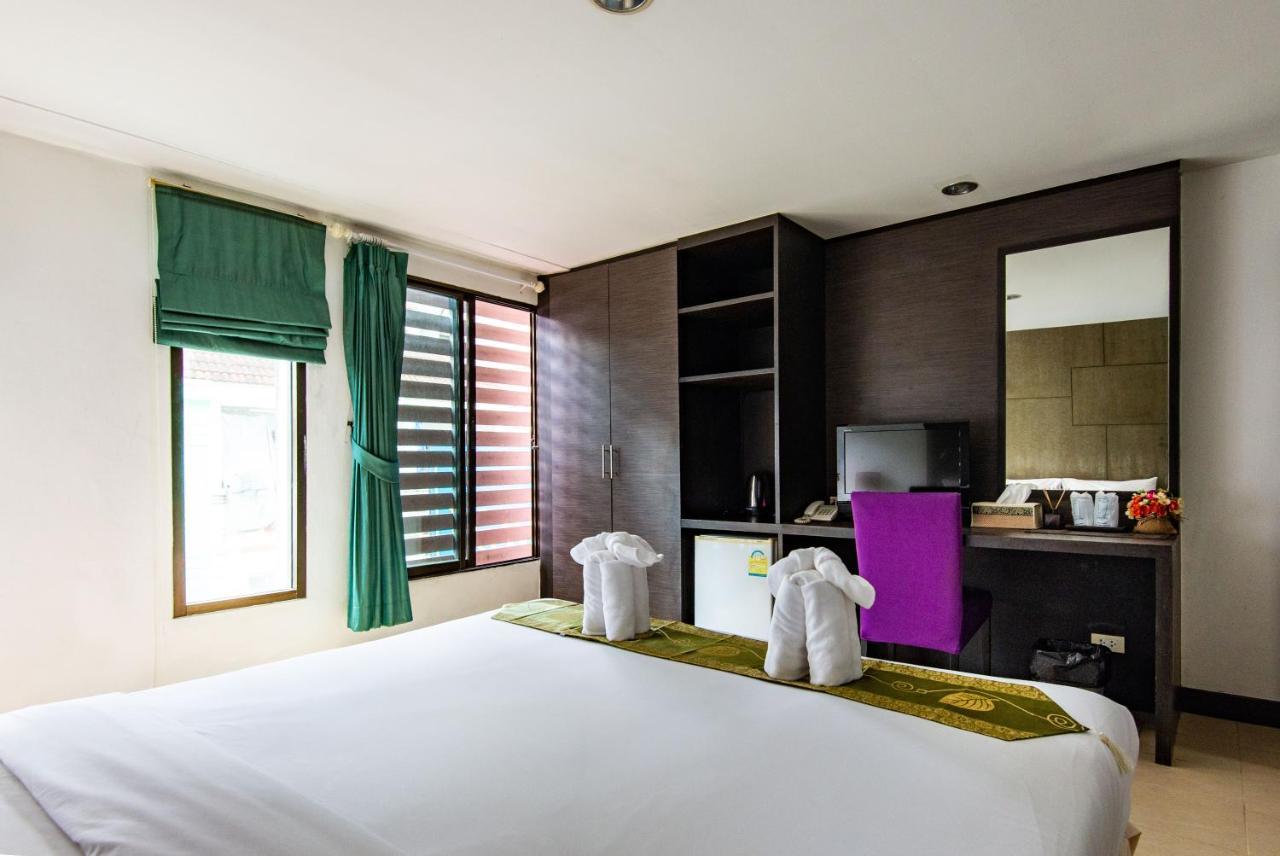 BGW Phuket Hostel Patong Eksteriør bilde